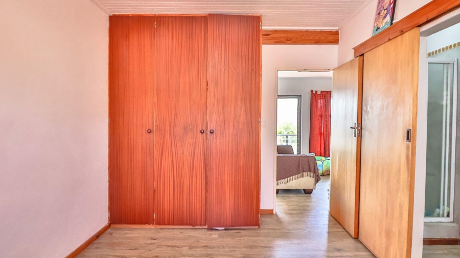 4 Bedroom Property for Sale in De Kelders Western Cape